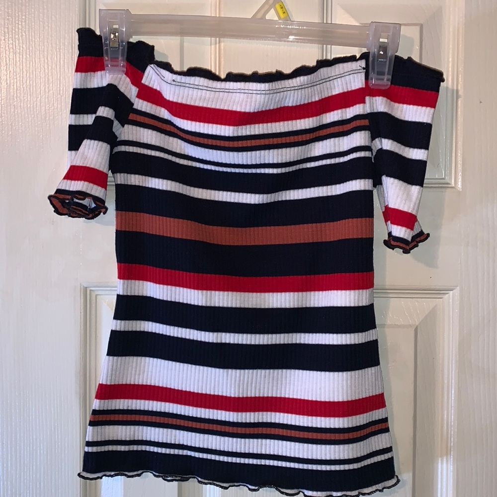🎀CHARLOTTE RUSSE TOP🎀